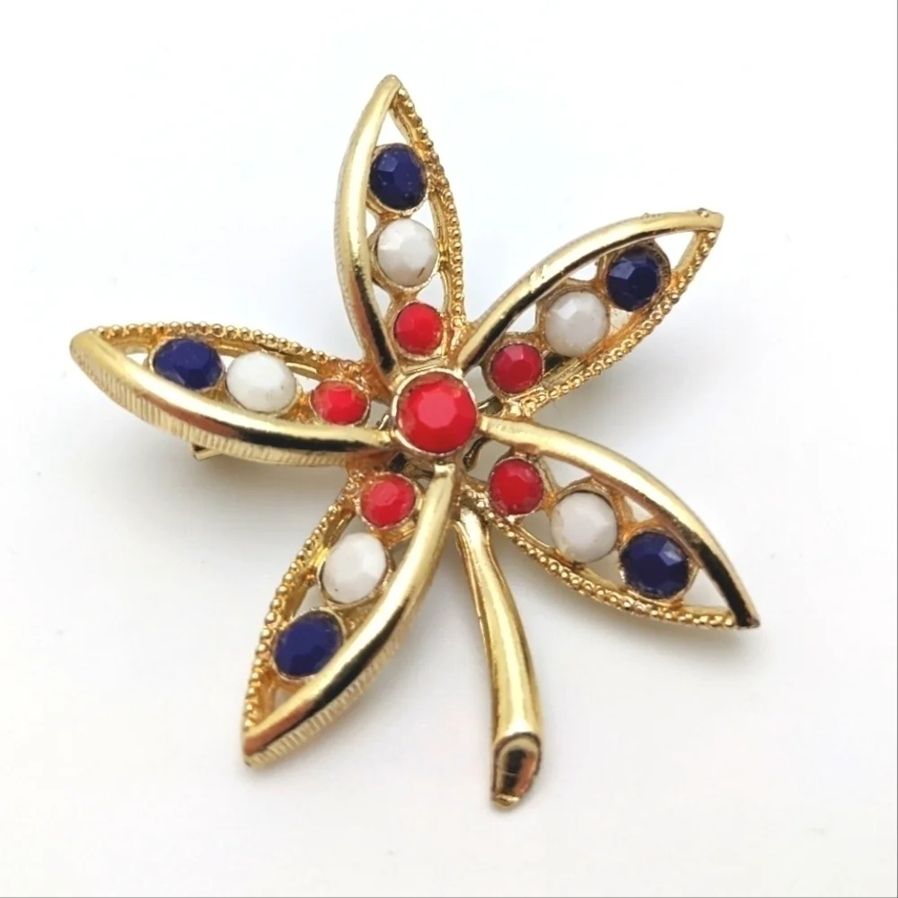Vintage 70s Flower Brooch Red White Blue